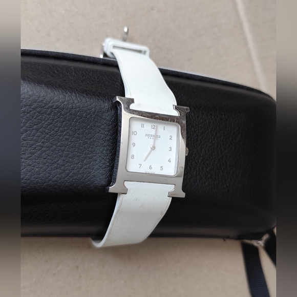 Hermès White and Silver Watch (HH1 510 Used Stainless Steel)